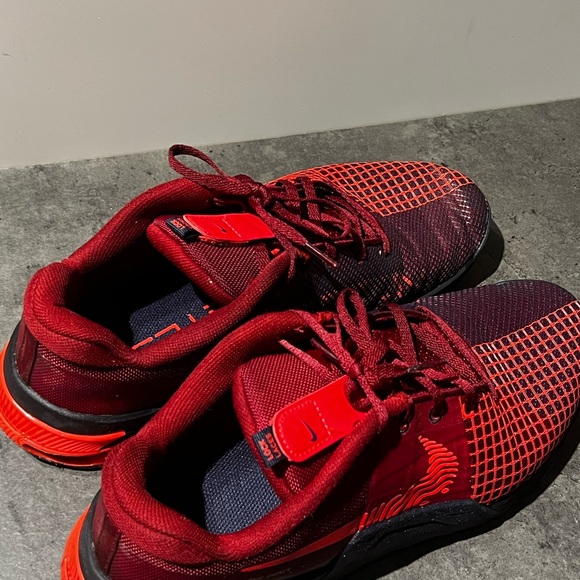 METCON 8. Red and black Great condition - Picture 2 of 6